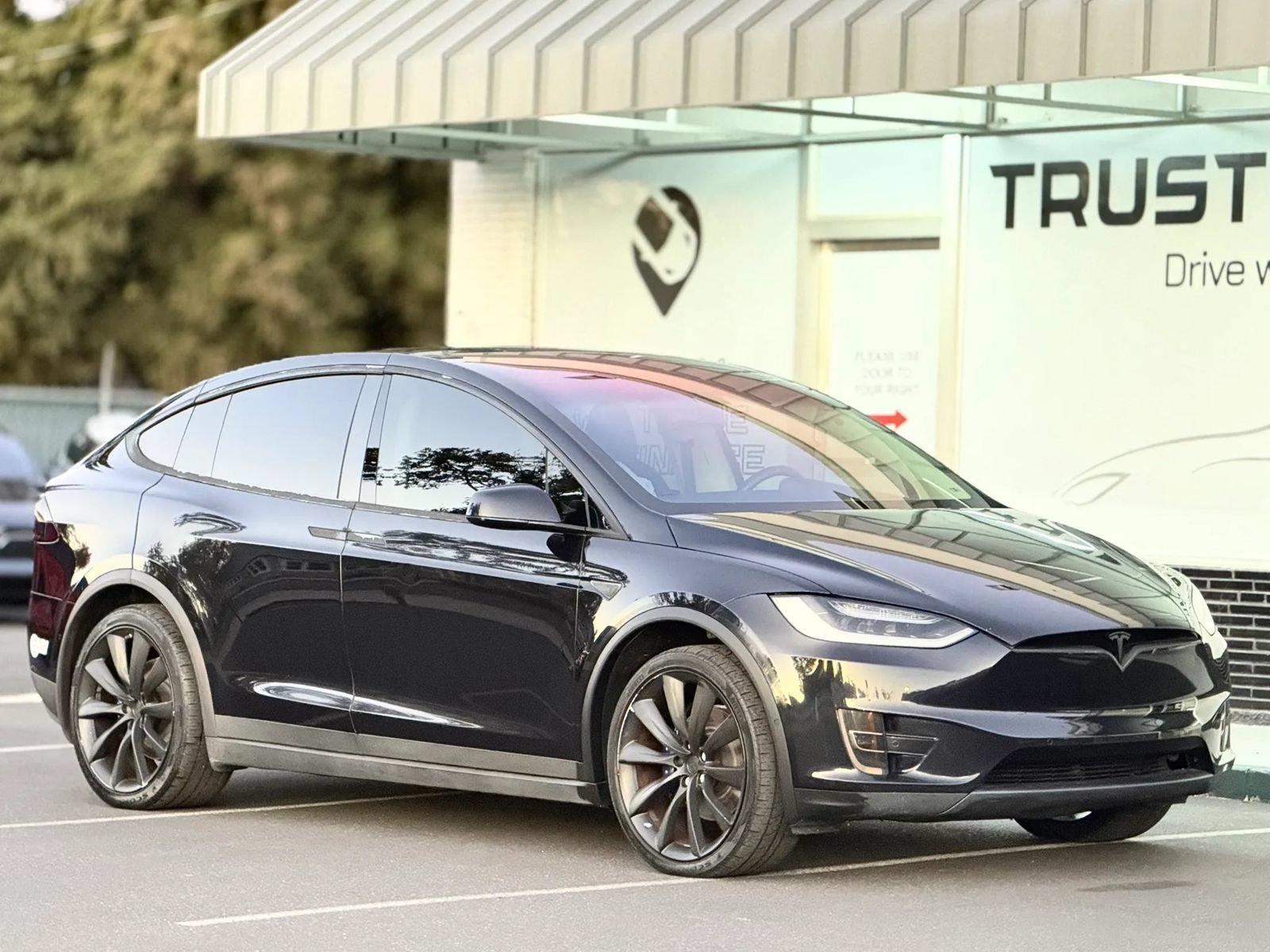 Used 2016 Tesla Model X Performance AWD/4WD image 6