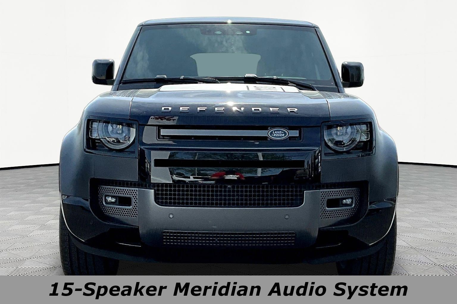 Used 2022 Land Rover Defender 110 V8 AWD/4WD image 2