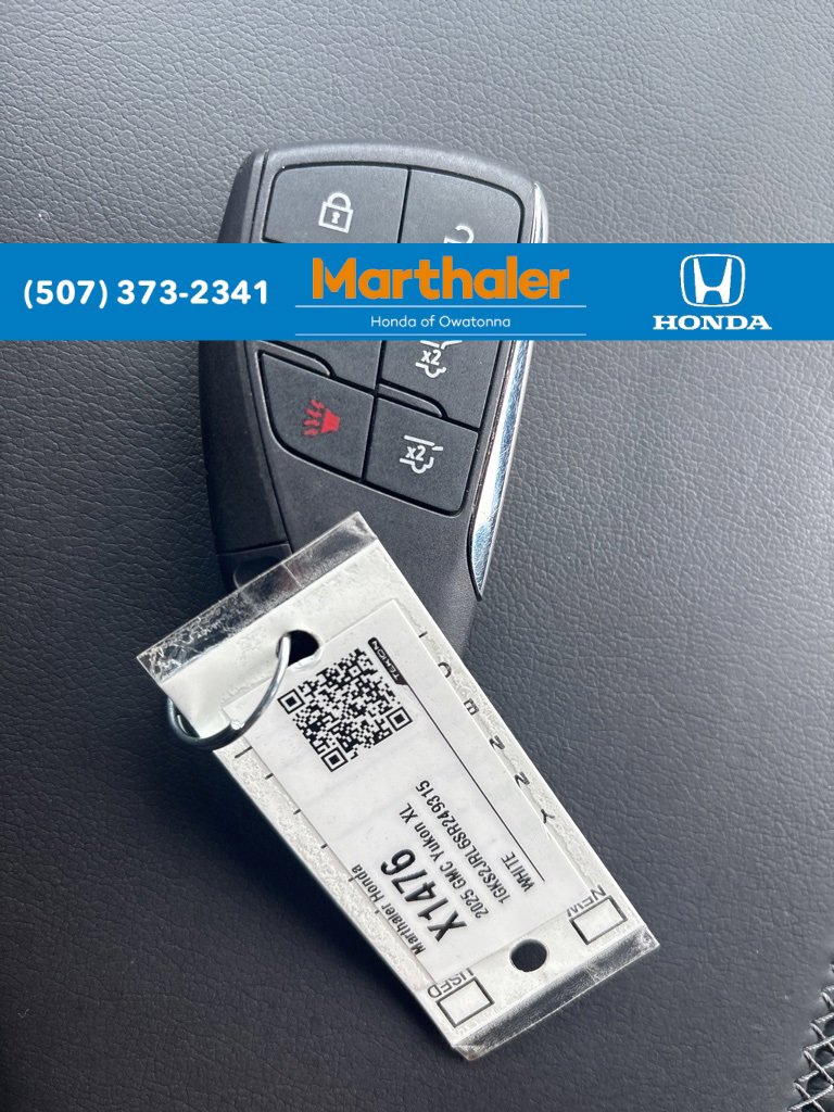 Used 2025 GMC Yukon XL Denali image 29