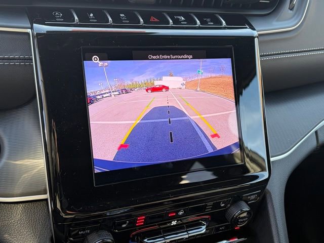 New 2025 Jeep Grand Cherokee Altitude w/ Trailer Tow Package image 3