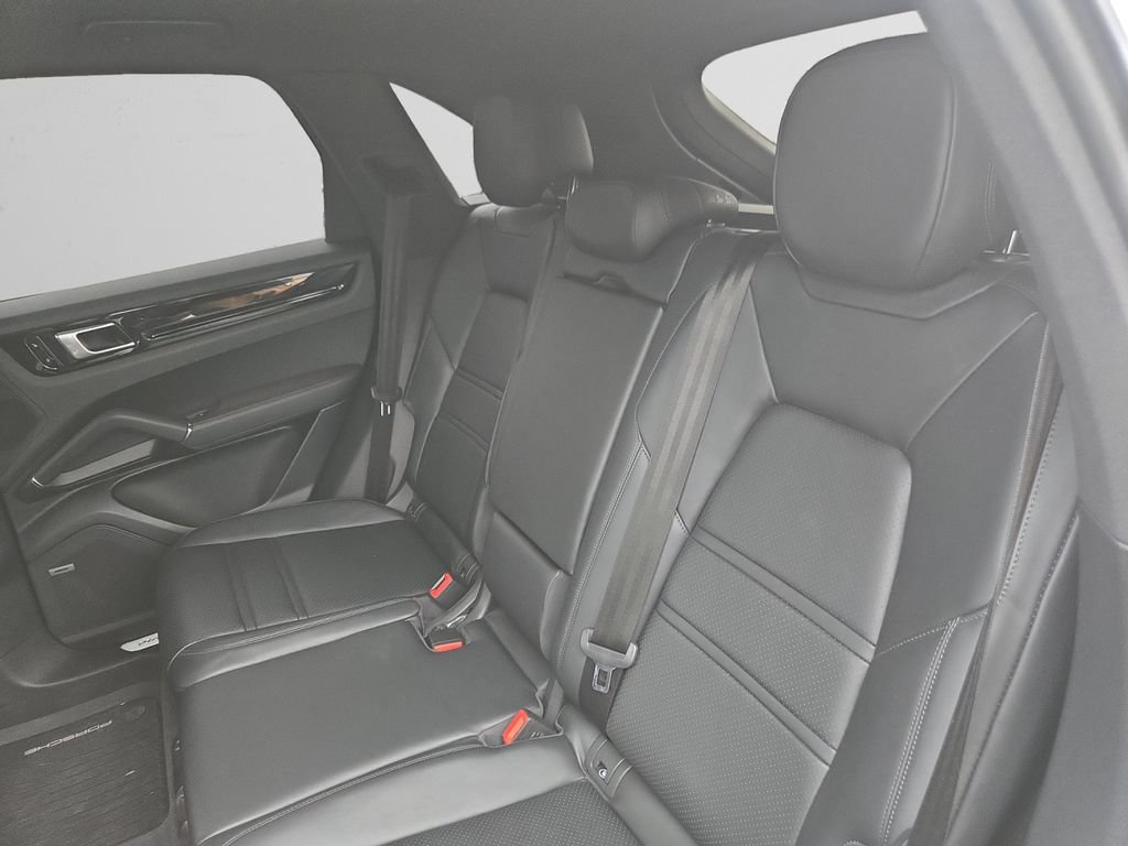 Used 2019 Porsche Cayenne AWD/4WD image 14