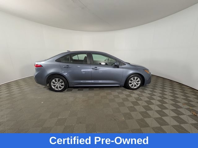 Used 2023 Toyota Corolla LE FWD image 3