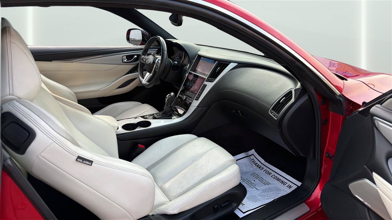 Used 2017 INFINITI Q60 Red Sport 400 RWD image 15