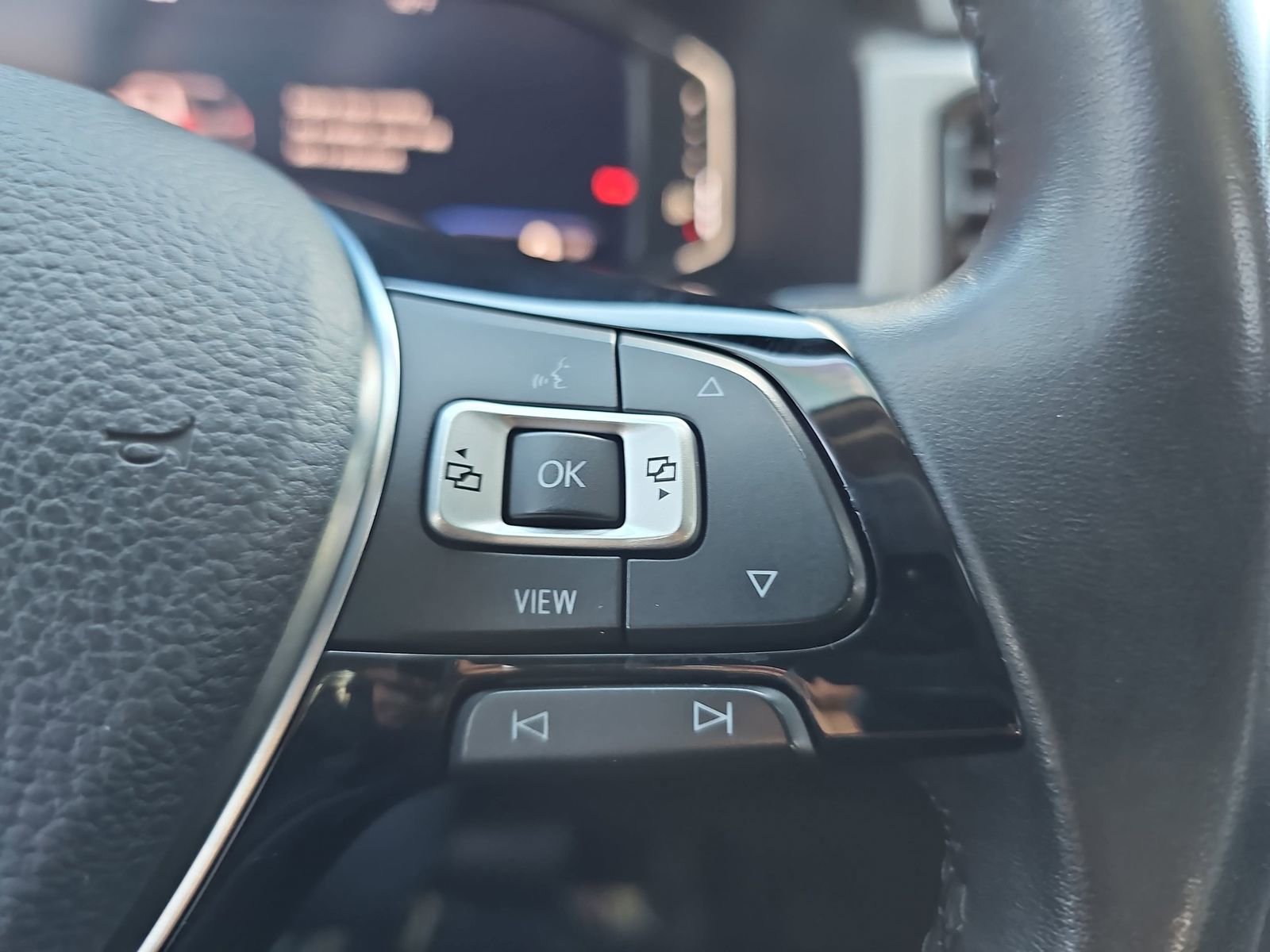 Used 2020 Volkswagen Atlas SEL FWD image 20