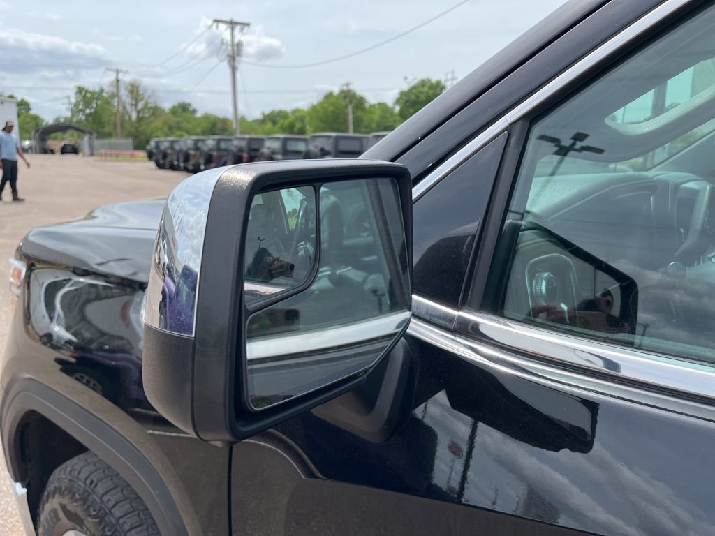 Used 2021 GMC Sierra 1500 SLT image 47