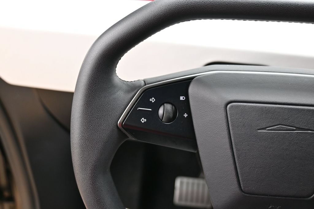 Used 2024 Tesla Cybertruck AWD Crew Cab image 16