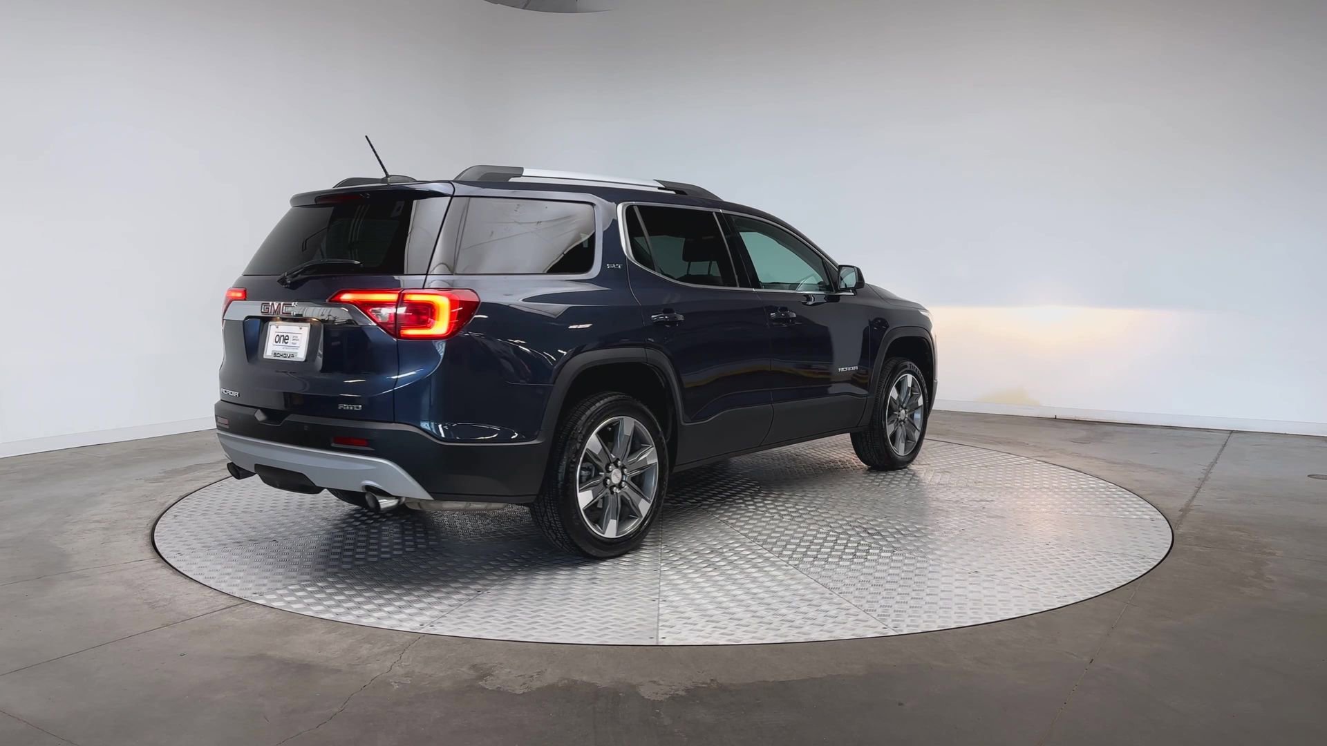 Used 2018 GMC Acadia SLT image 8