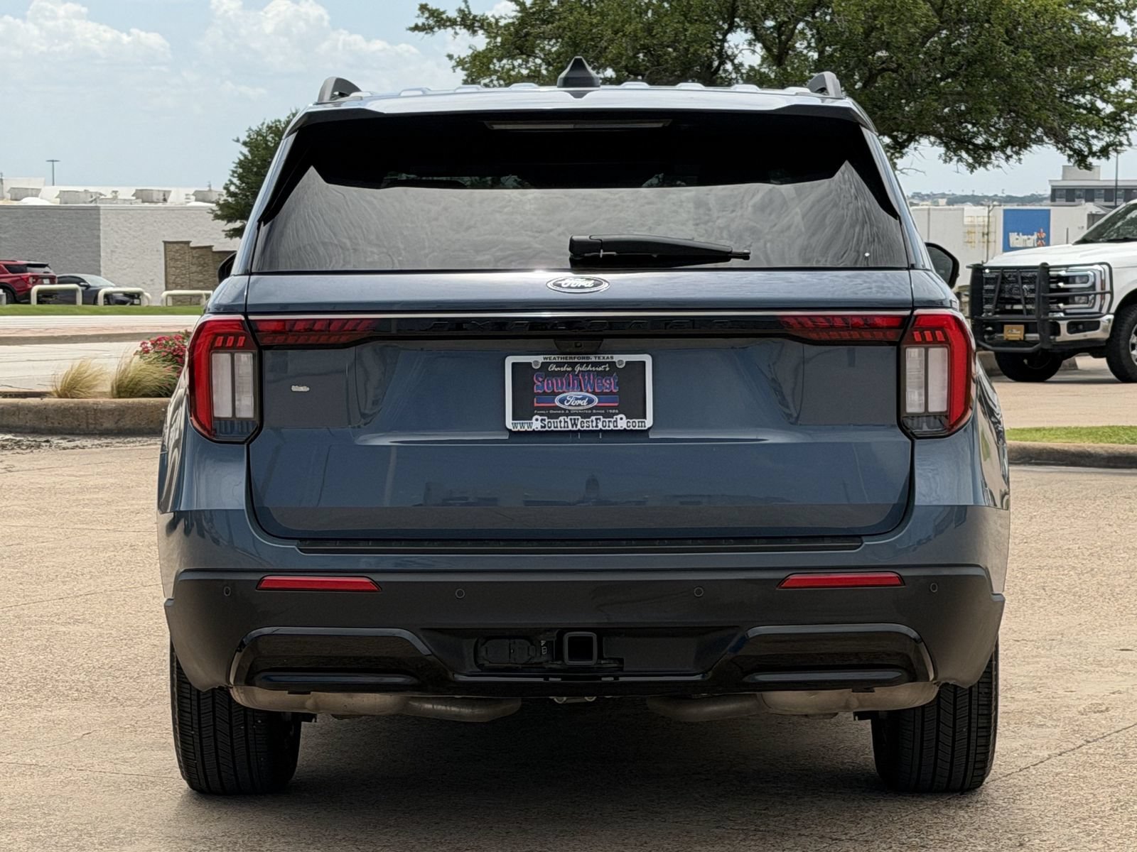 Used 2025 Ford Explorer ST-Line w/ Premium Package RWD image 5