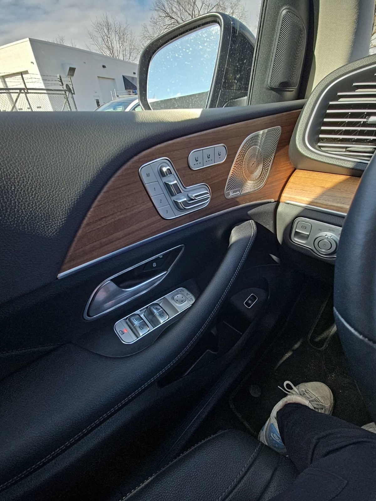 Certified 2025 Mercedes-Benz GLE 350 4MATIC image 12