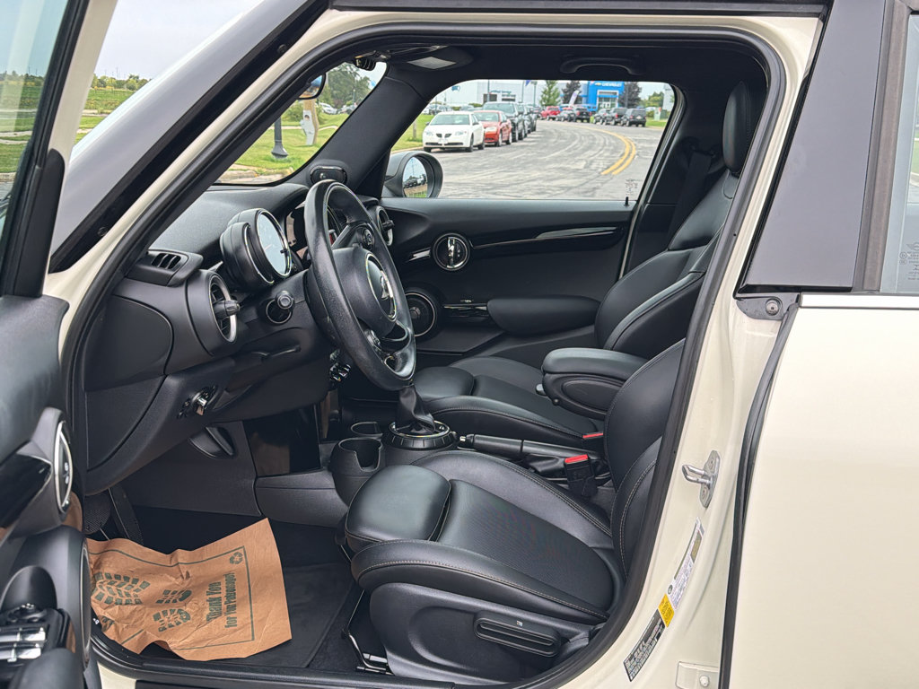 Used 2015 MINI Cooper S FWD image 13