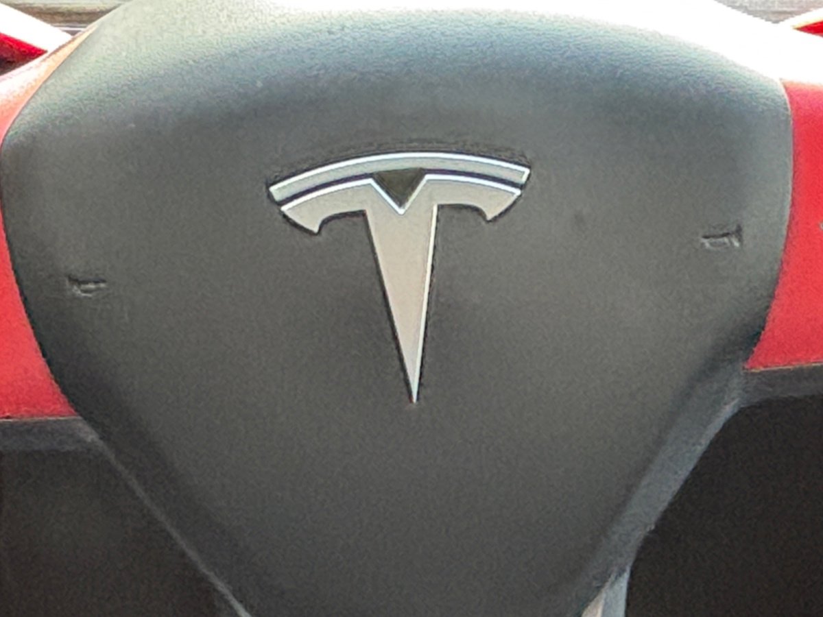 Used 2018 Tesla Model 3 Long Range image 12