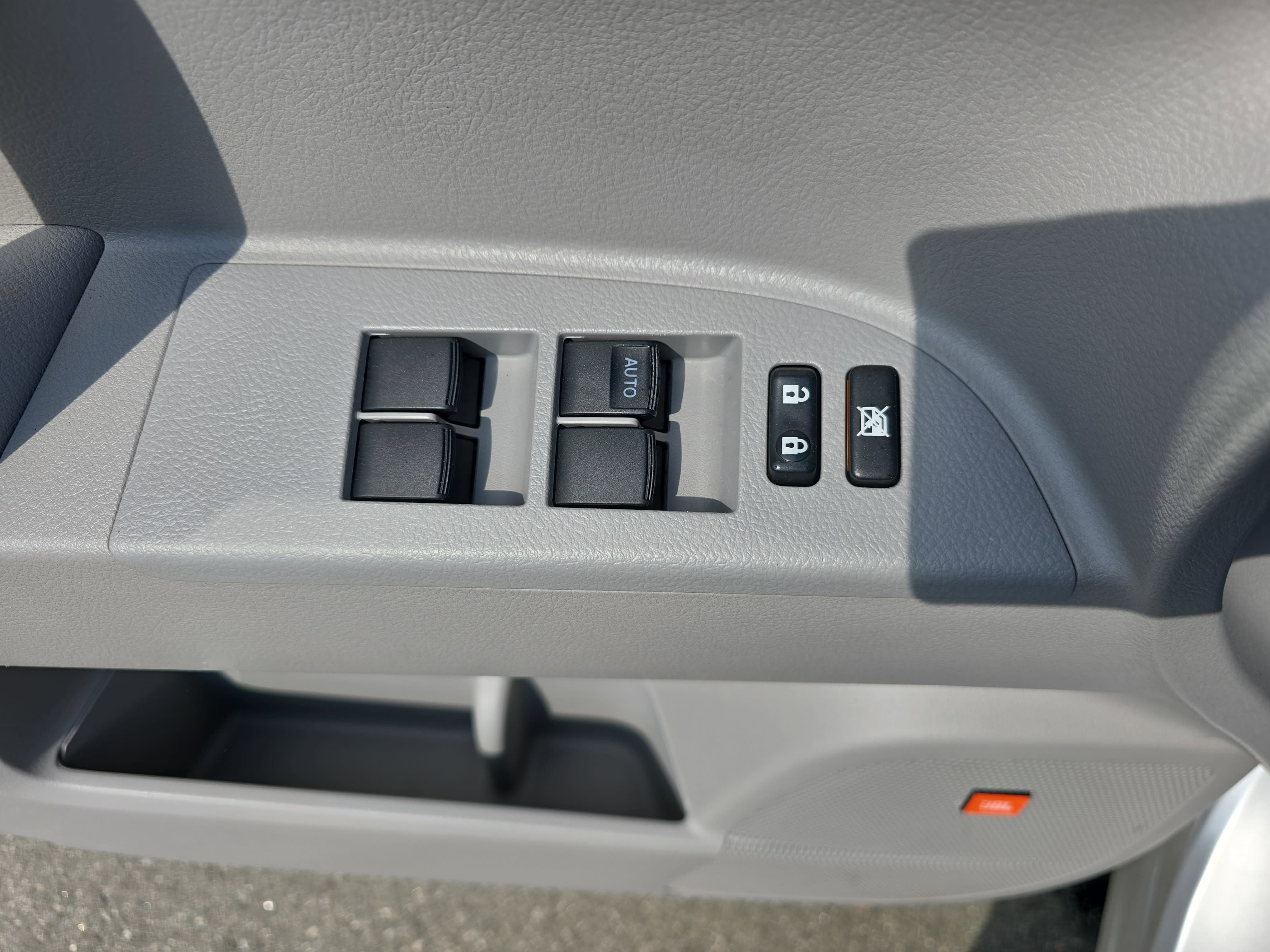 Used 2009 Toyota Highlander Limited FWD image 30
