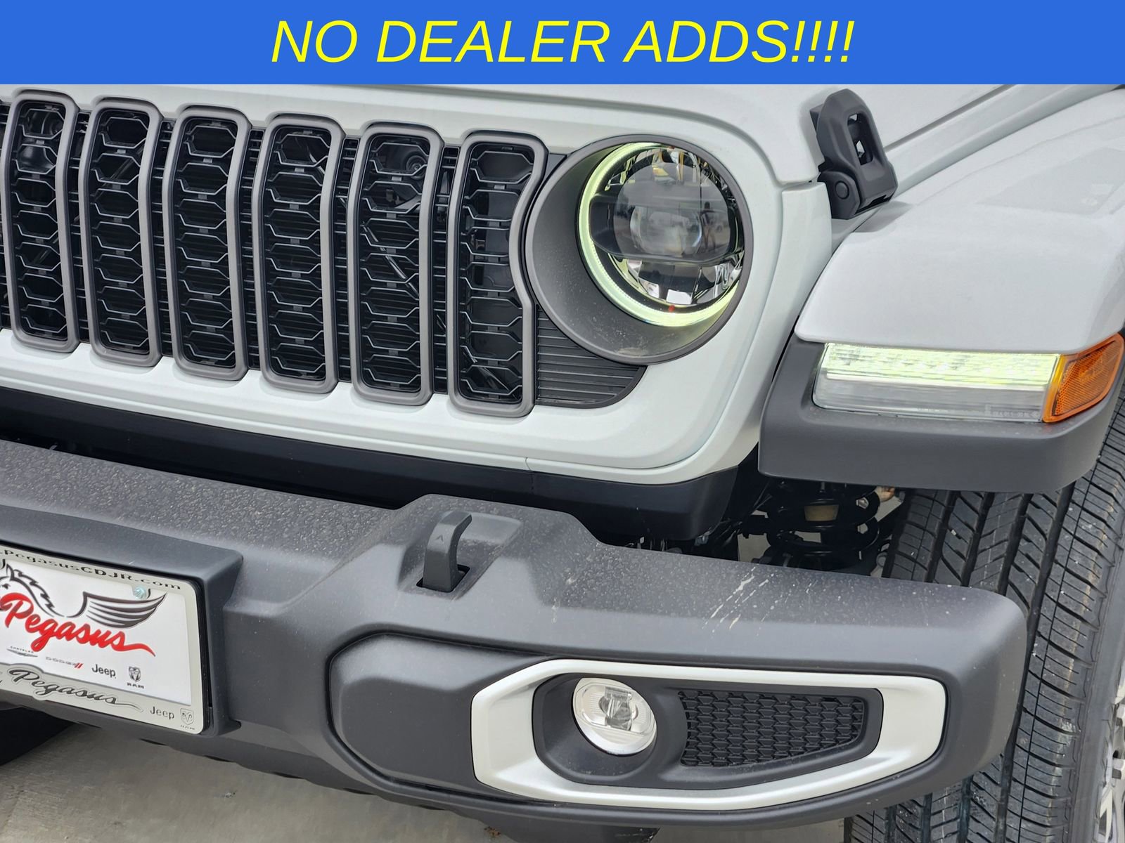New 2026 Jeep Gladiator Sport AWD/4WD image 9
