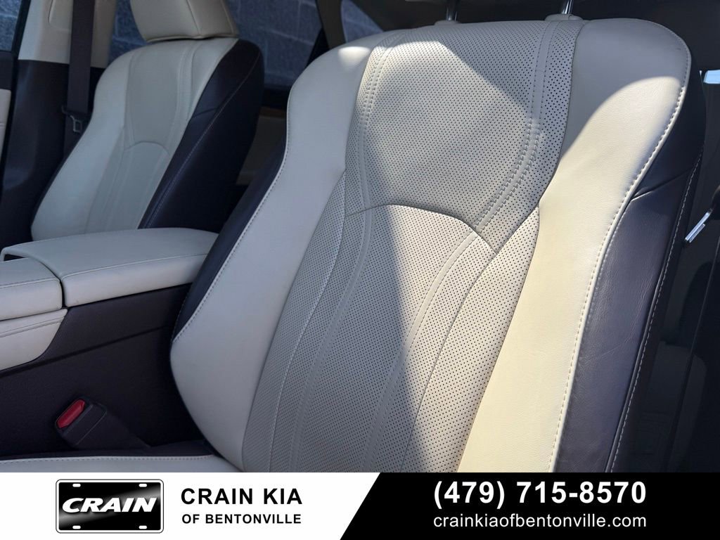 Used 2018 Lexus RX 350L Premium w/ Premium Package AWD/4WD image 24