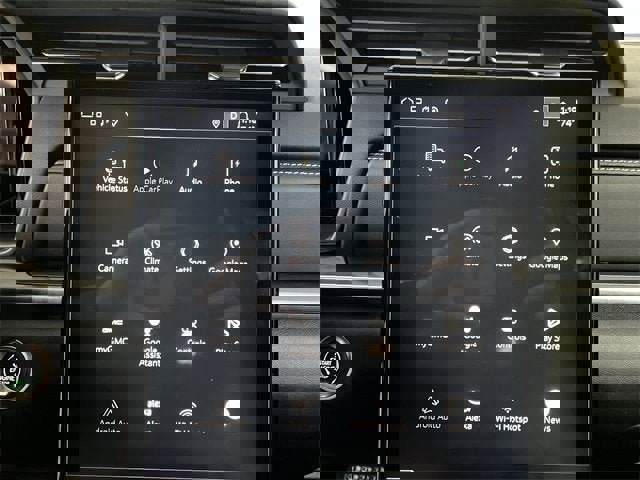 Used 2025 GMC Terrain Elevation w/ Elevation Premium Package image 13