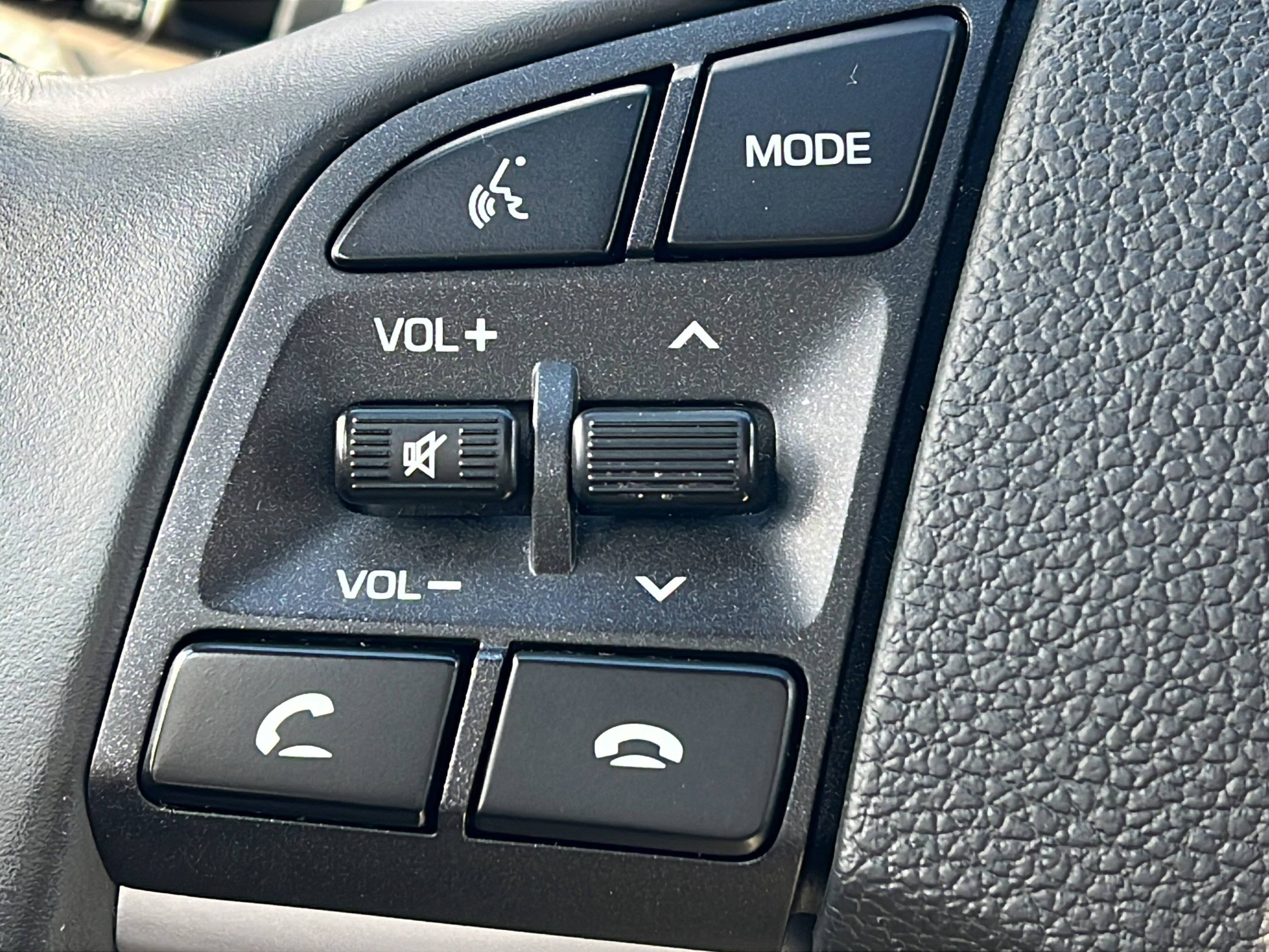 Used 2020 Hyundai Tucson Sport FWD image 19