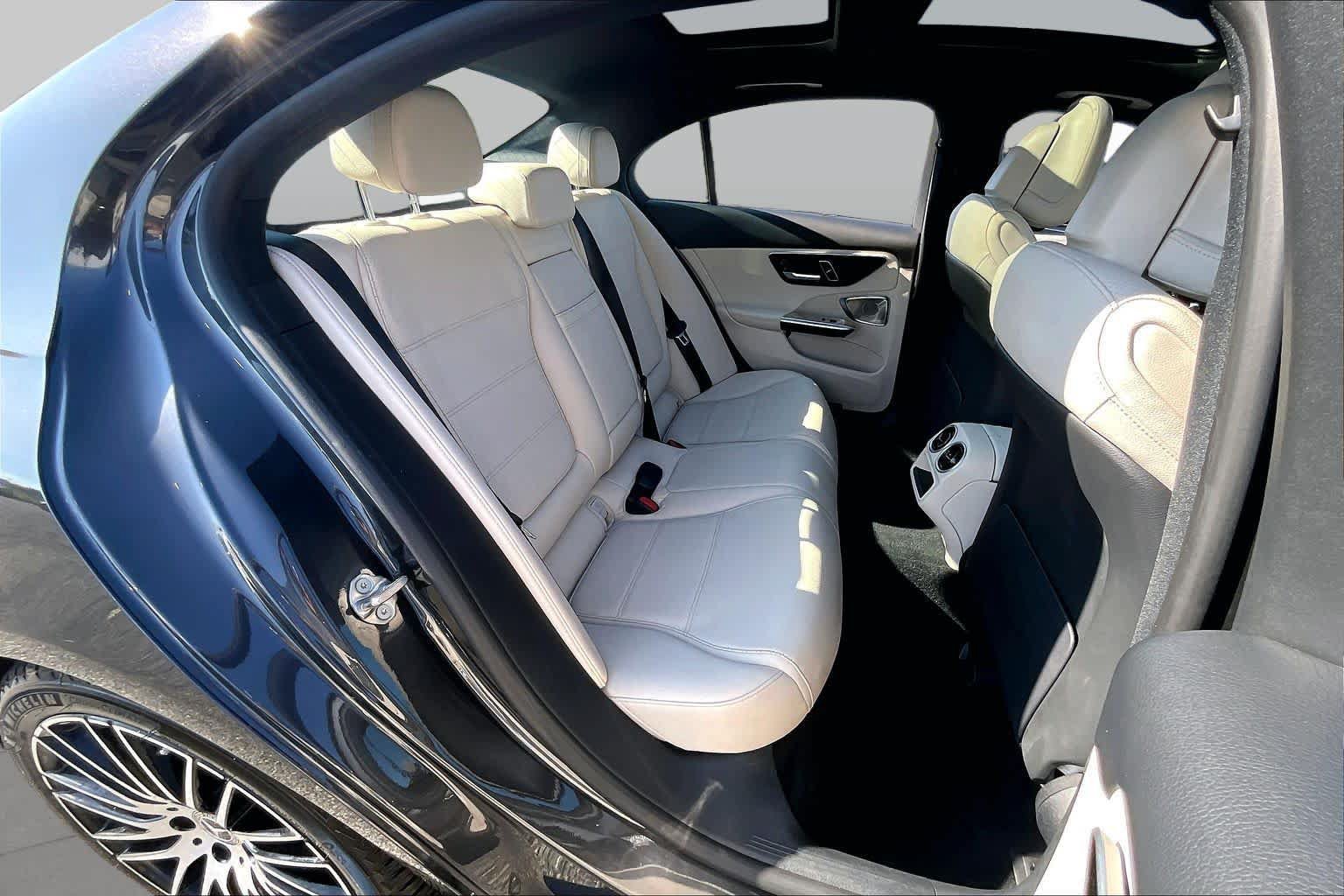 Used 2024 Mercedes-Benz C 300 4MATIC Sedan image 20