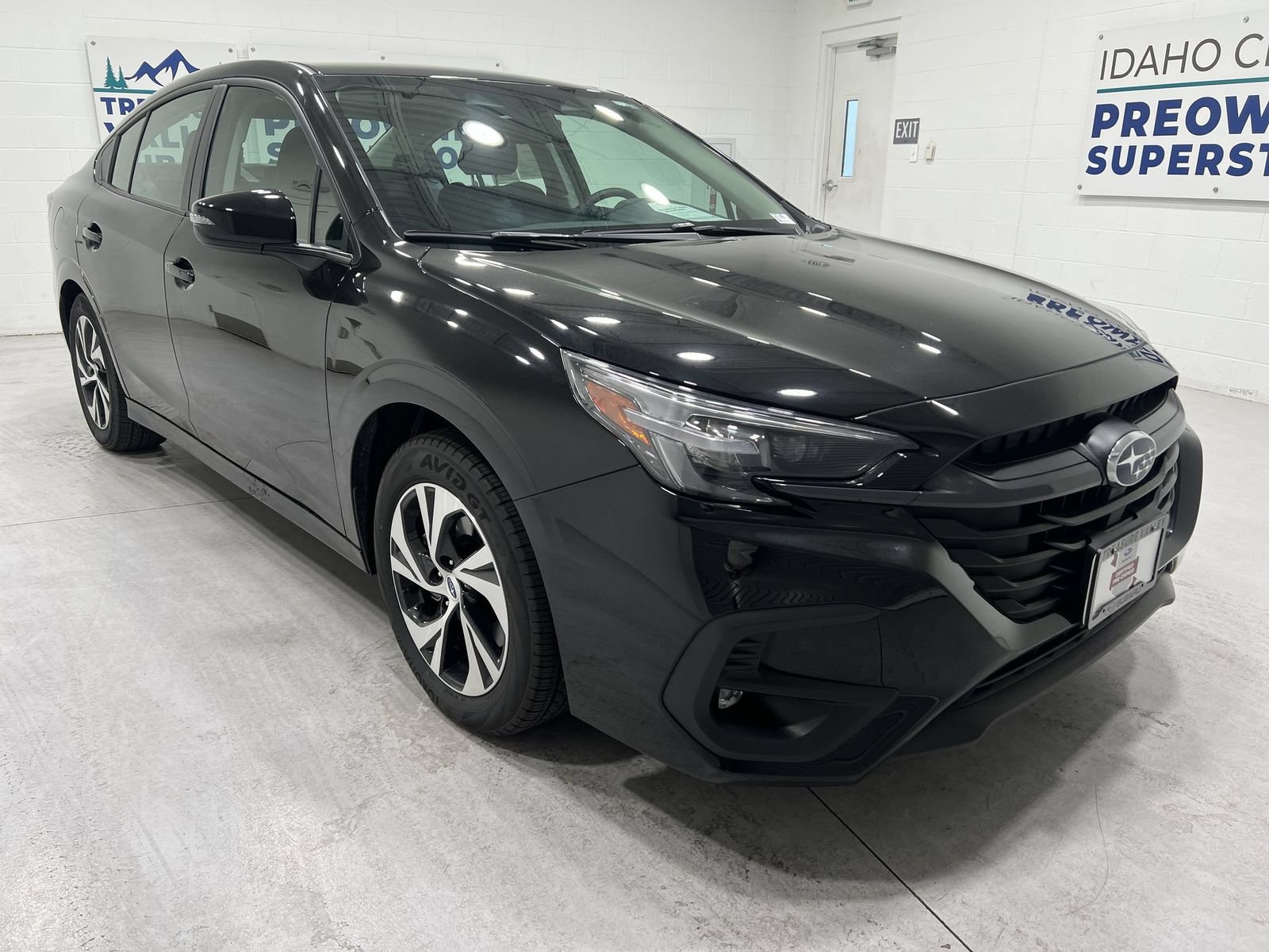 Certified 2025 Subaru Legacy Premium AWD/4WD image 2