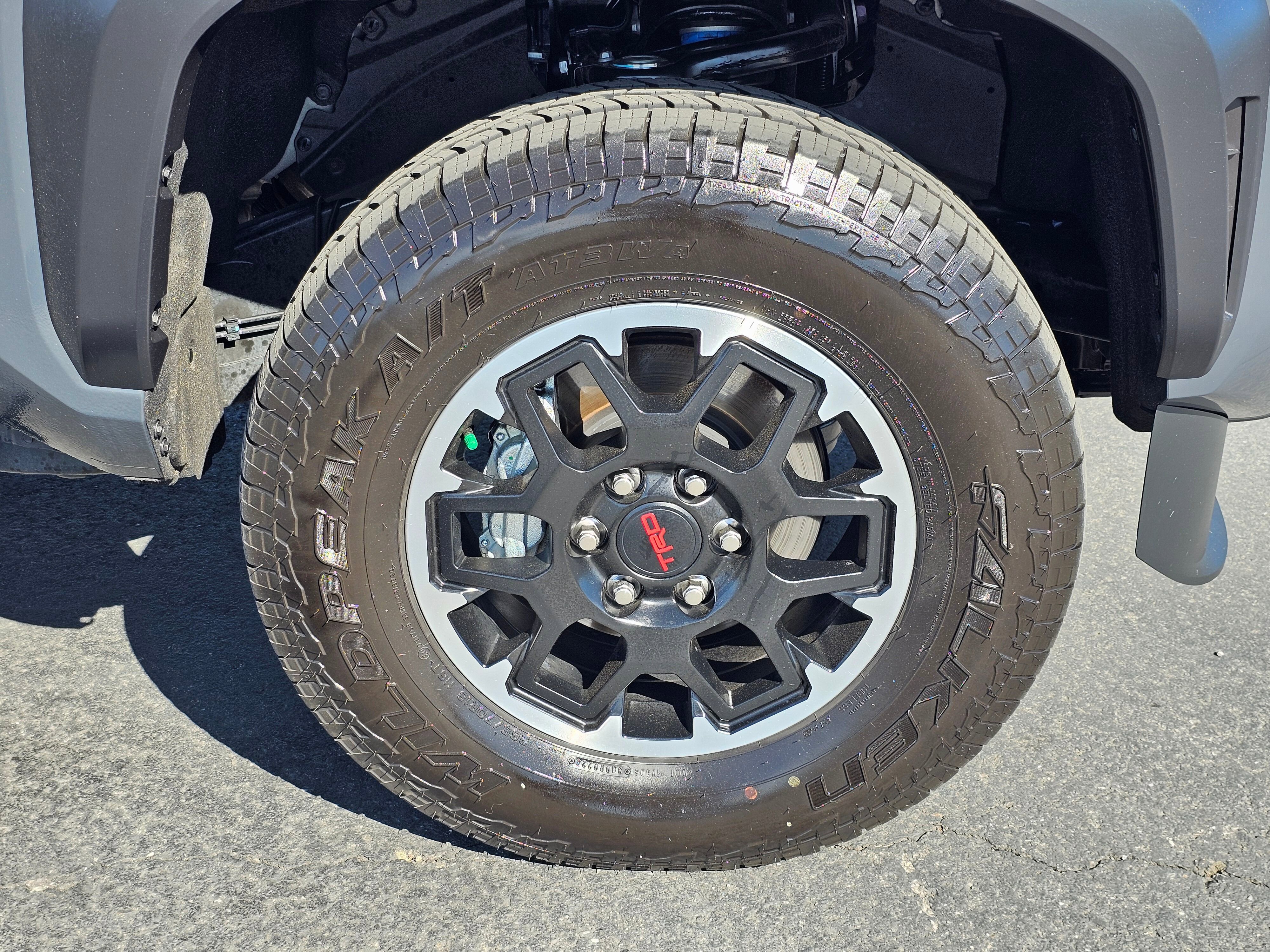 Used 2024 Toyota Tacoma TRD Off-Road AWD/4WD image 39