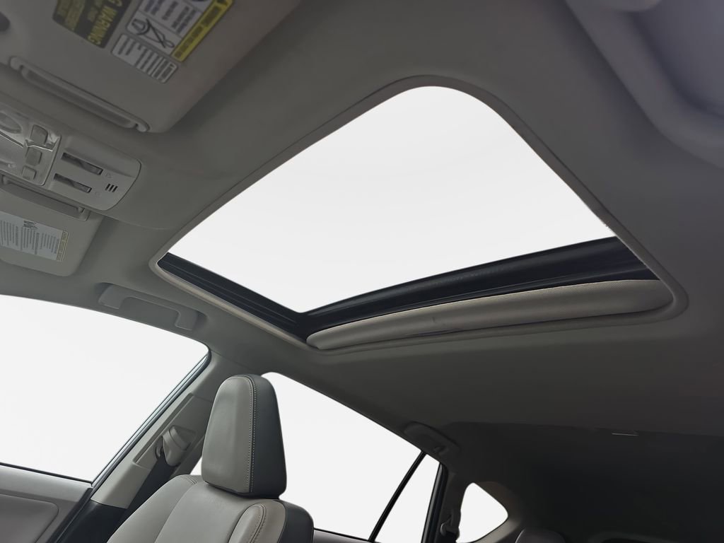 Used 2013 Toyota RAV4 Limited image 33