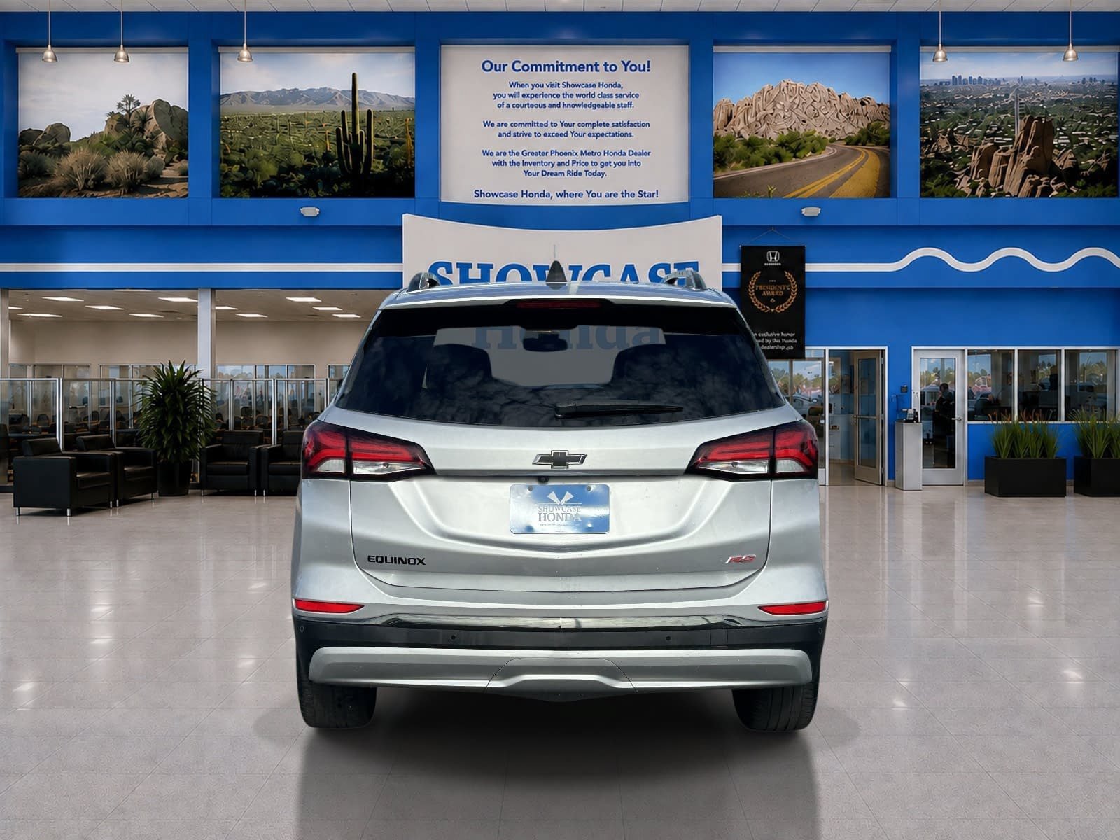 Used 2022 Chevrolet Equinox RS w/ RS Leather Package FWD image 9