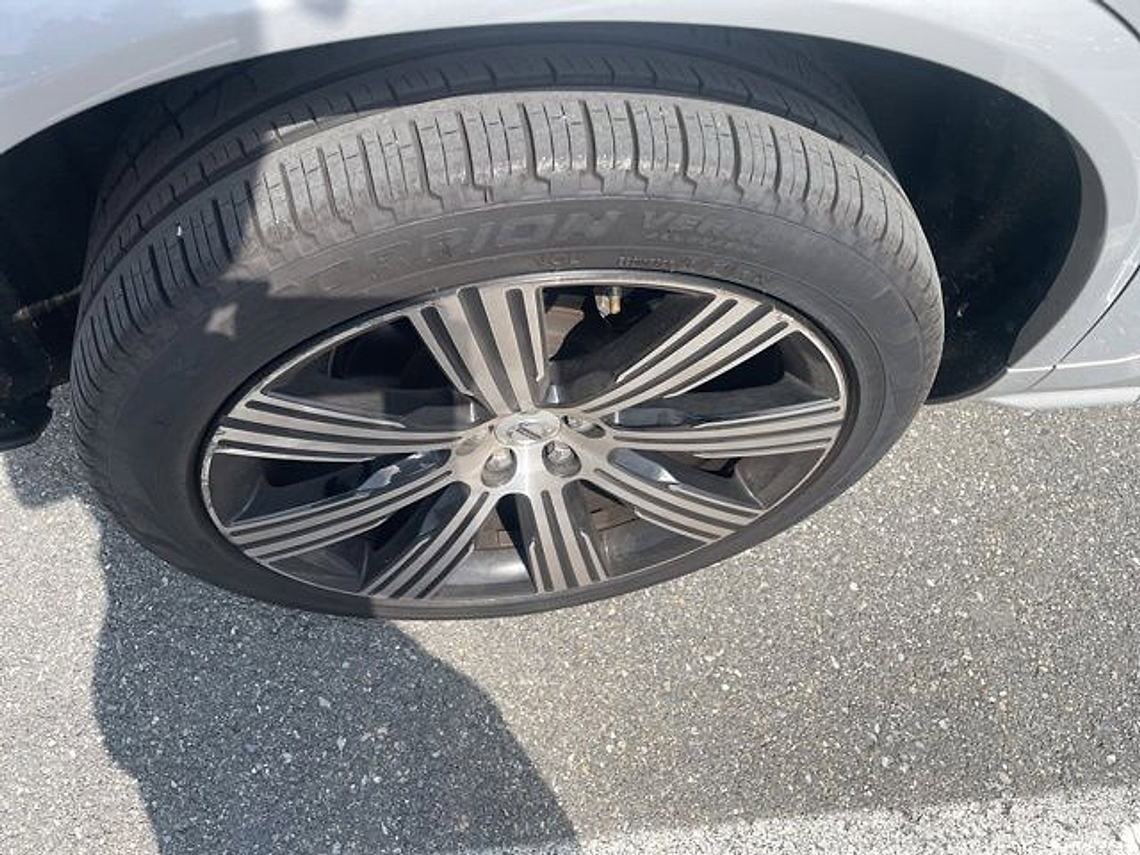 Used 2023 Volvo XC90 B6 Ultimate AWD/4WD image 10