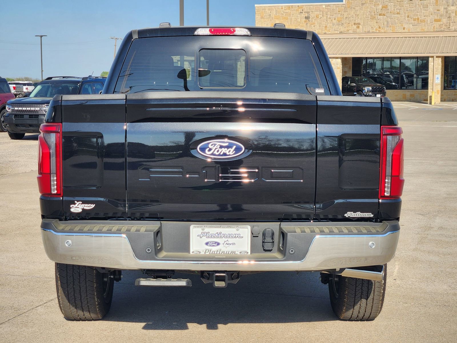 New 2025 Ford F150 Lariat w/ Equipment Group 502A High image 8