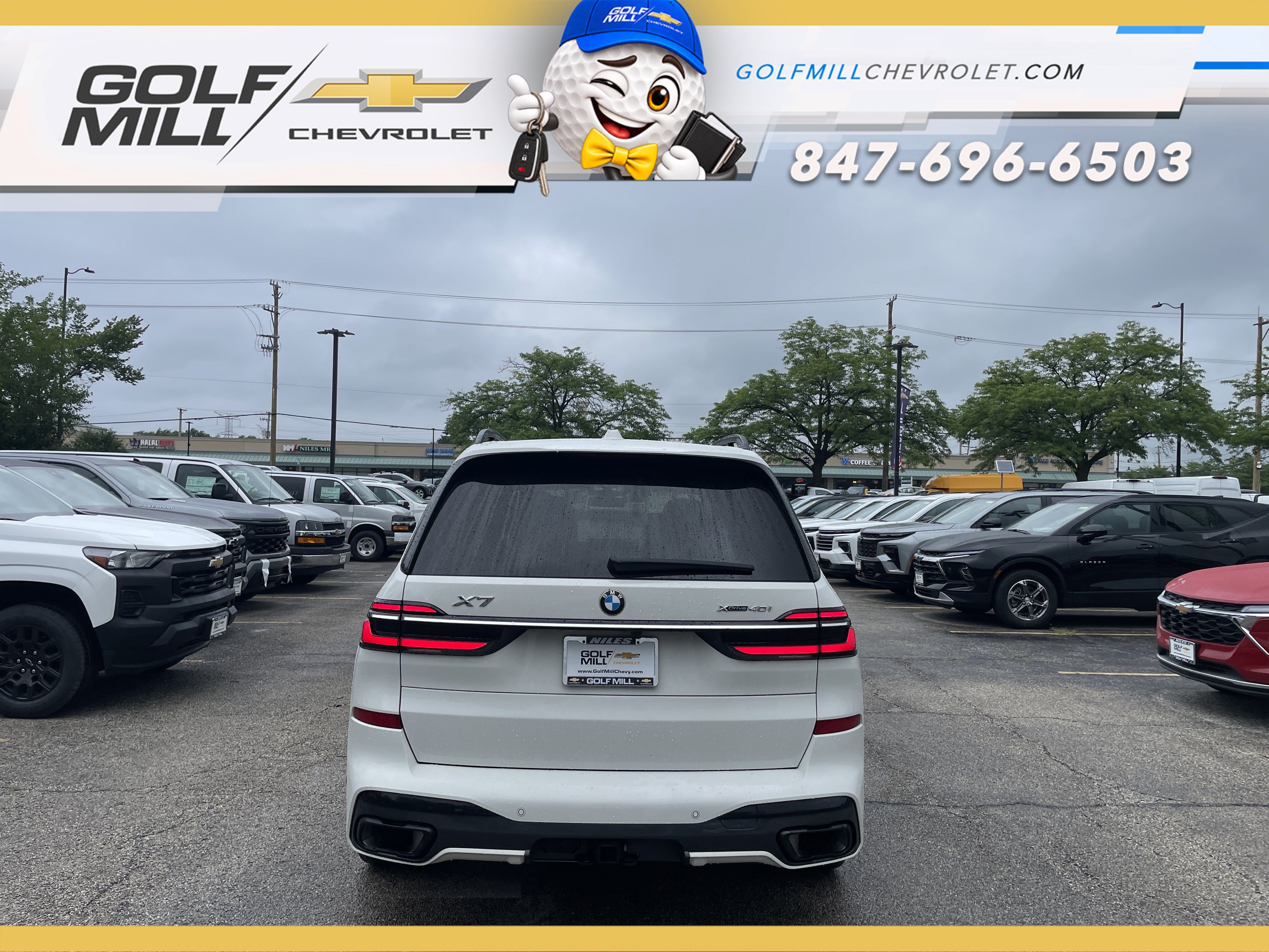 Used 2023 BMW X7 xDrive40i w/ M Sport Package AWD/4WD image 7