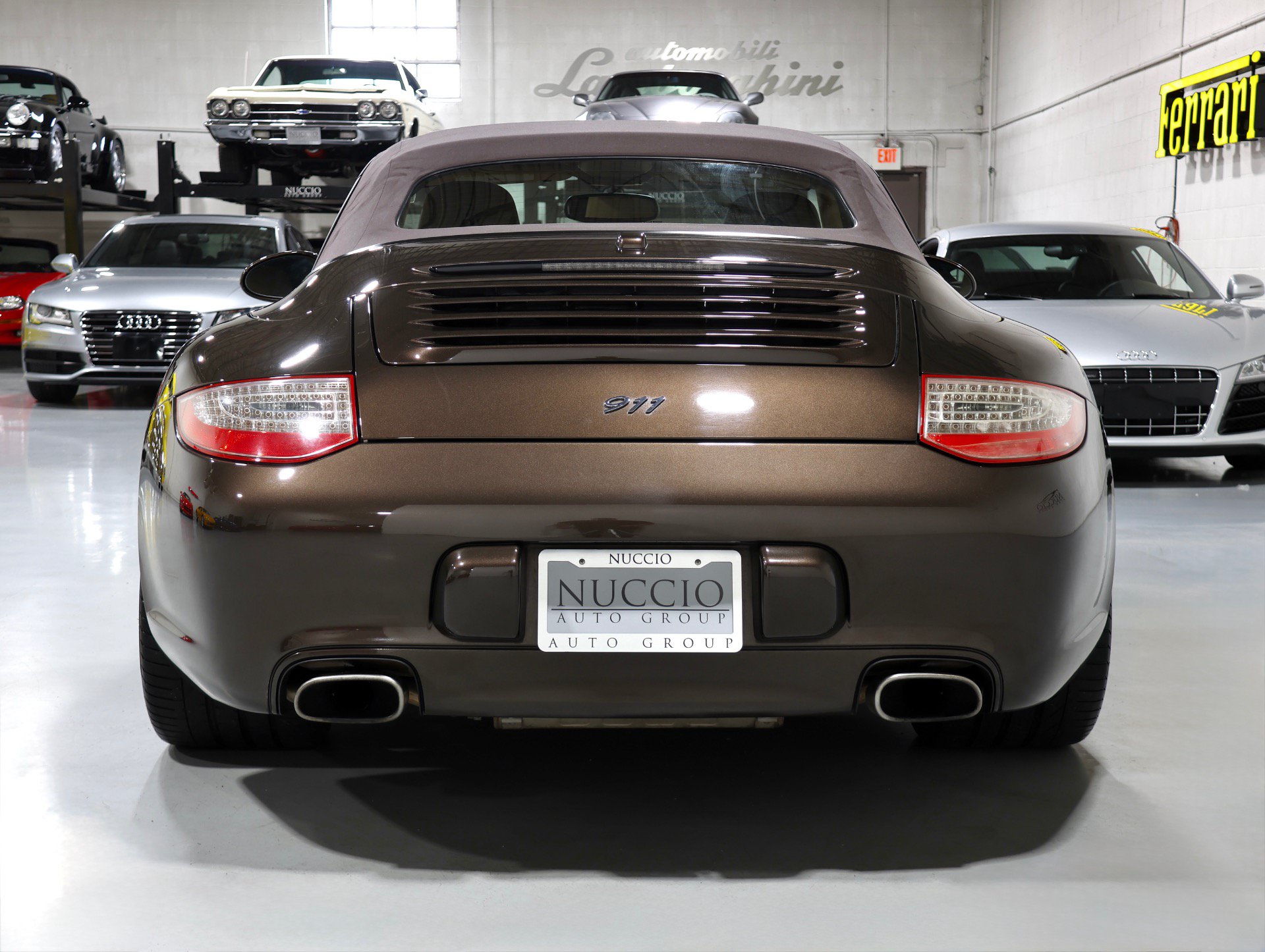Used 2011 Porsche 911 Cabriolet image 9