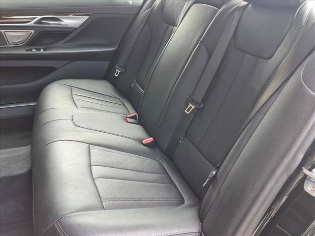 Used 2020 BMW 740i RWD image 18