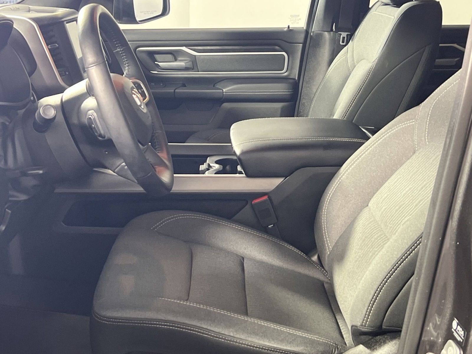 Used 2022 RAM 1500 Big Horn AWD/4WD image 14