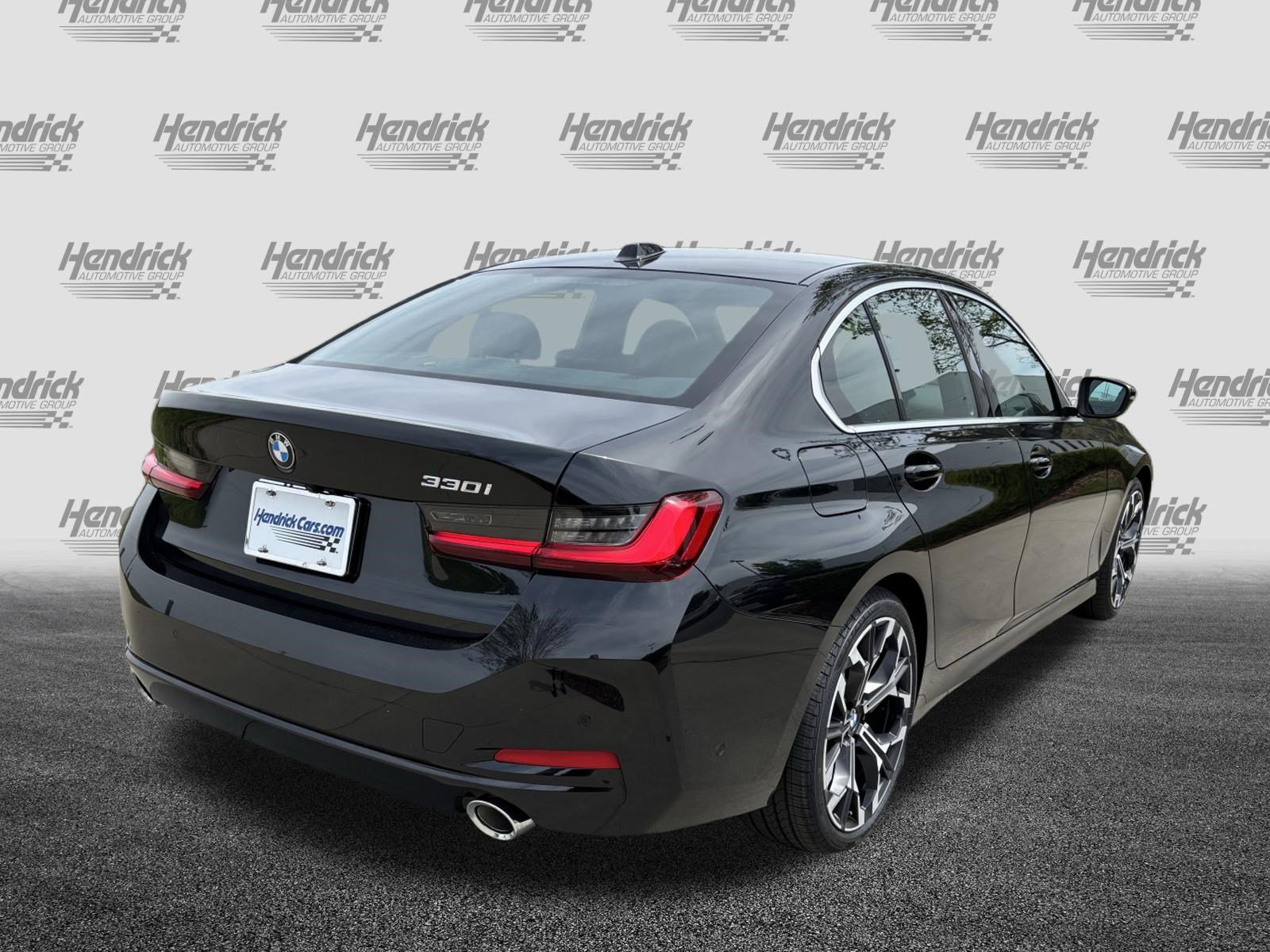 Certified 2025 BMW 330i Sedan RWD image 11