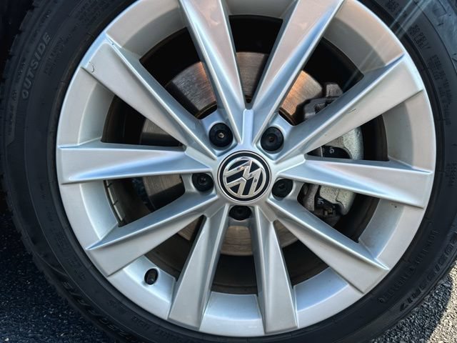 Used 2019 Volkswagen Golf Alltrack S AWD/4WD image 11