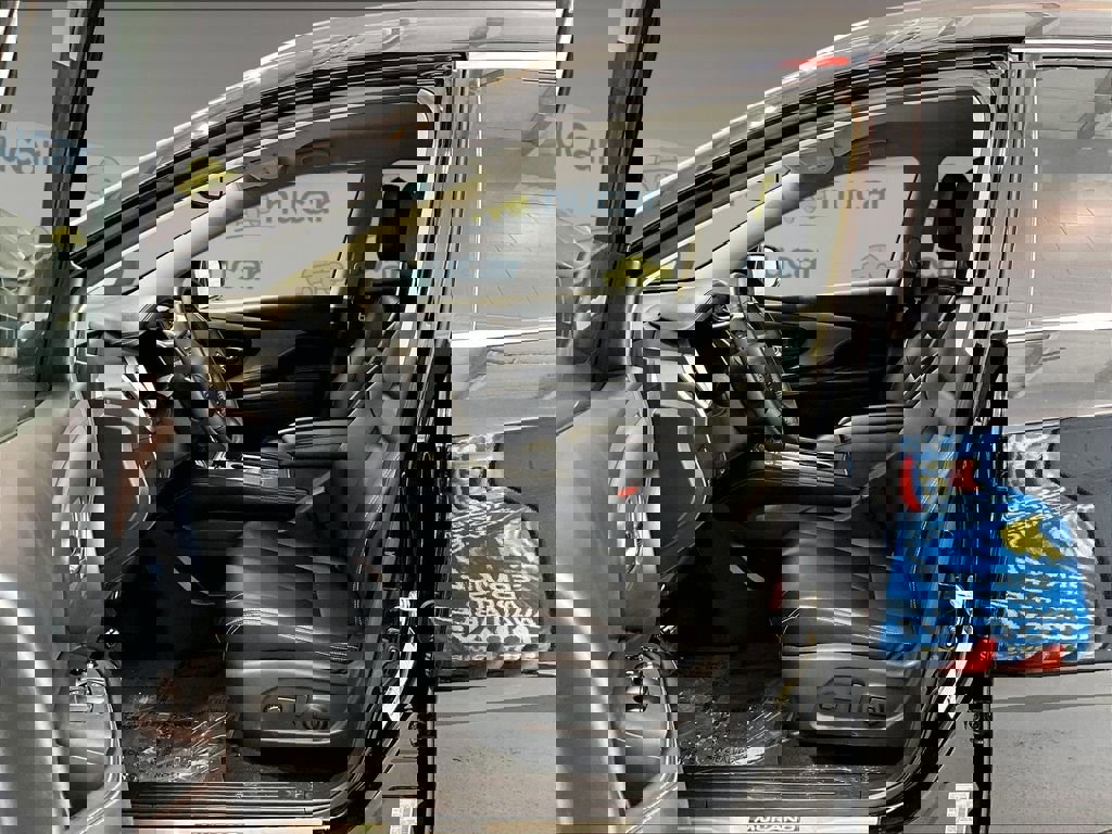 Used 2023 Nissan Murano SV w/ SV Midnight Edition Package image 8