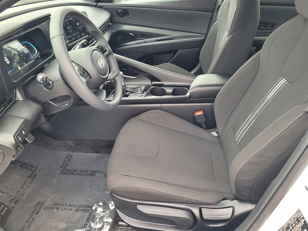 New 2026 Hyundai Elantra SEL Sport image 8
