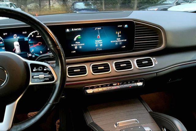 Used 2020 Mercedes-Benz GLE 350 4MATIC w/ Premium Package image 6