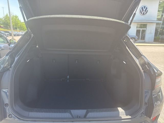 Used 2023 Volkswagen ID.4 2WD image 8