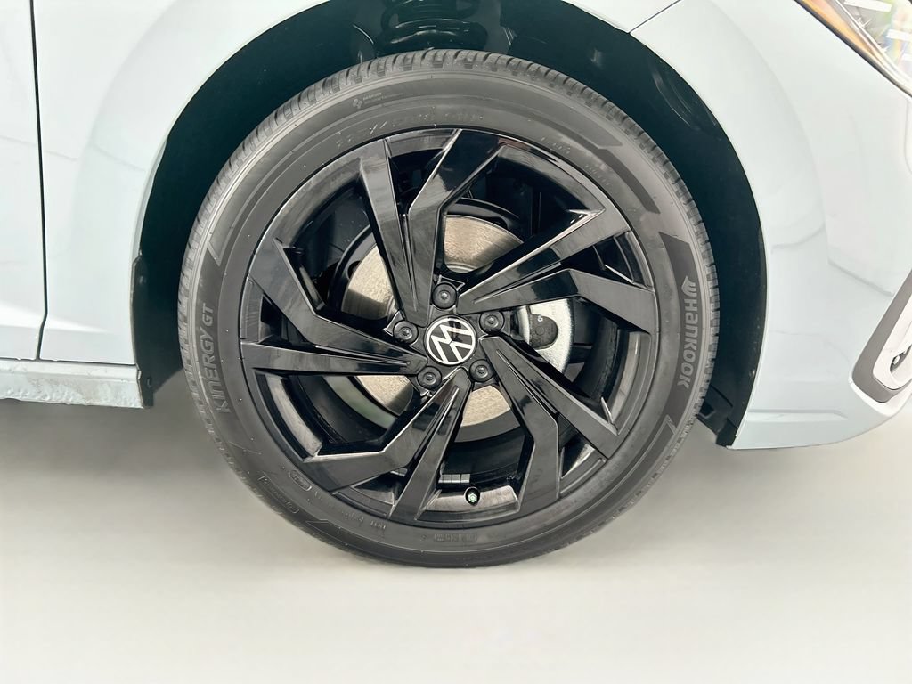 New 2027 Volkswagen Jetta SE FWD image 30