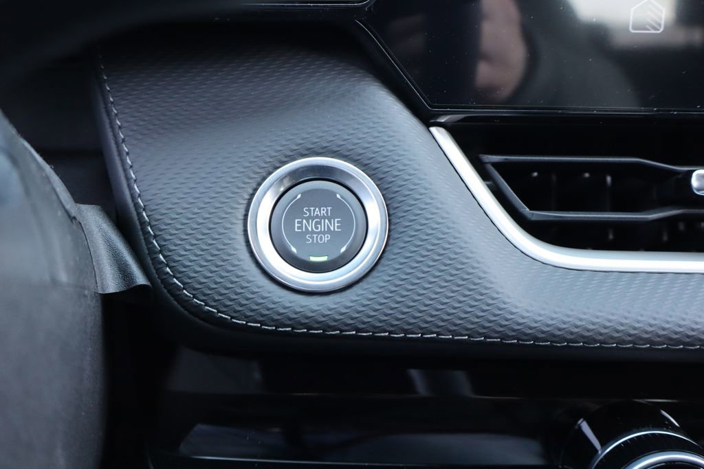 New 2026 Chevrolet Equinox LT w/ Convenience Package II image 13