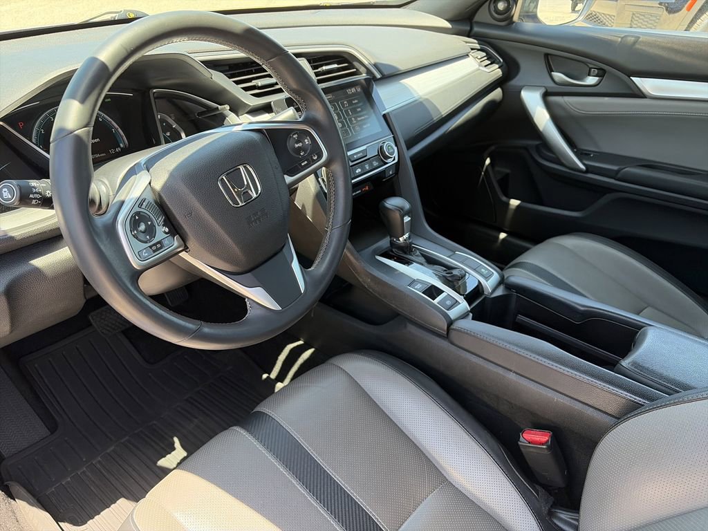 Used 2017 Honda Civic Touring image 11