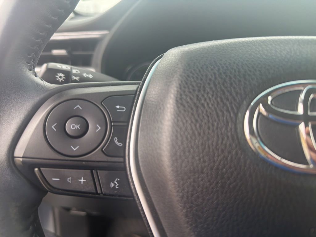 Used 2024 Toyota Venza LE AWD/4WD image 20