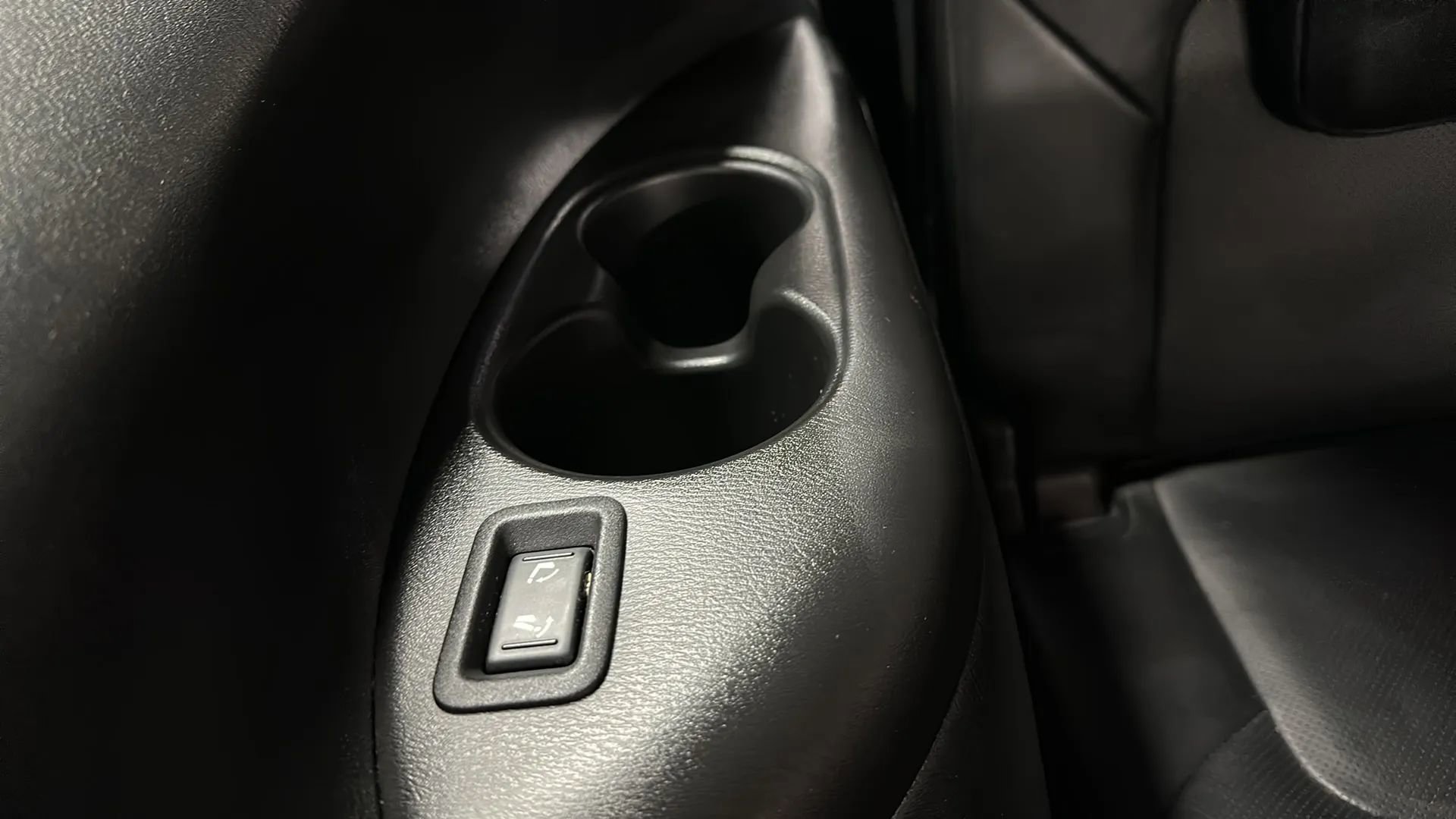 Used 2019 INFINITI QX80 Luxe image 21