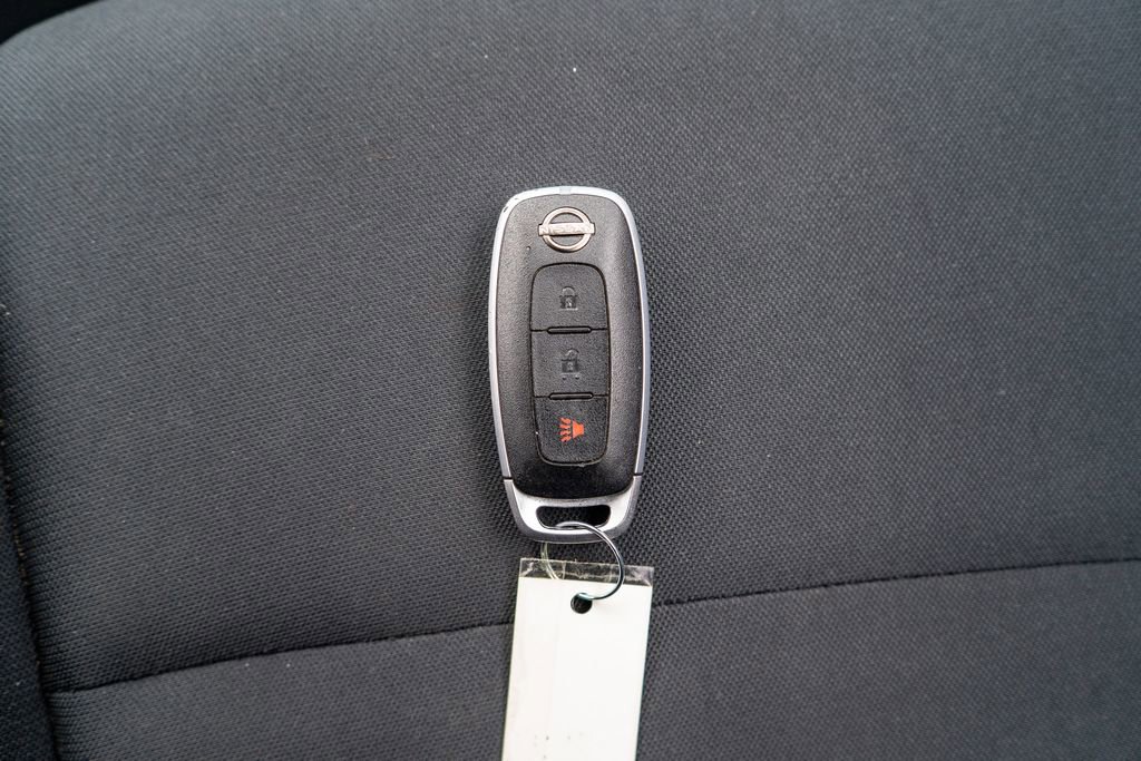 Used 2023 Nissan Kicks S image 27