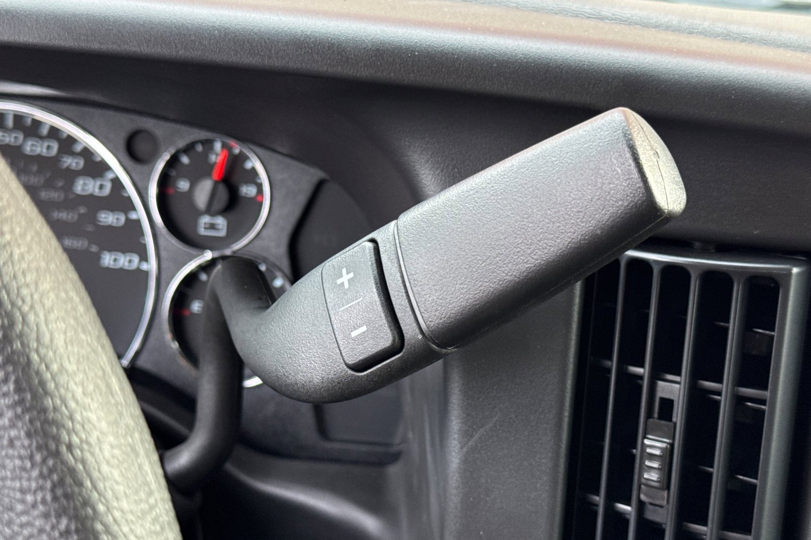 New 2025 GMC Savana 2500 w/ Driver Convenience Package image 21