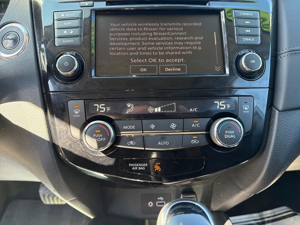 Used 2019 Nissan Rogue SL w/ Premium Package image 19