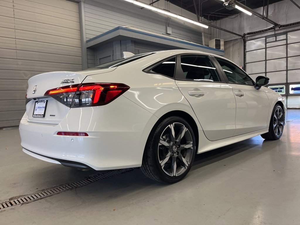 Used 2025 Honda Civic Sport Touring image 7