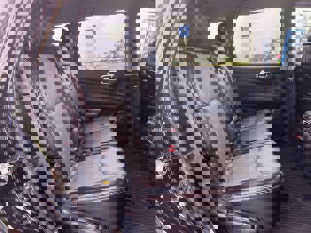 Used 2019 Nissan Pathfinder SL w/ Rock Creek Edition image 14