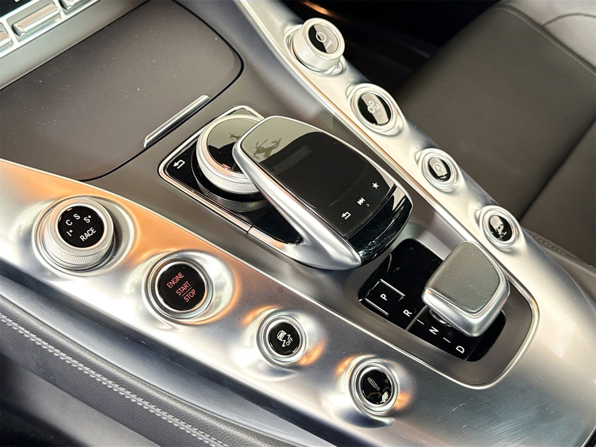 Used 2018 Mercedes-Benz AMG GT S image 15