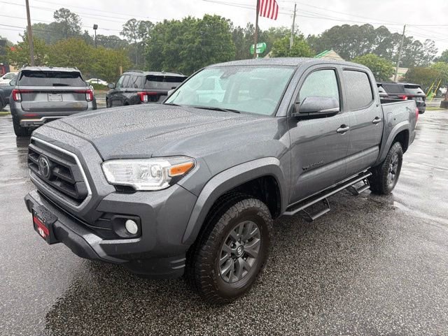 Used 2023 Toyota Tacoma SR5 w/ Technology Package AWD/4WD image 3