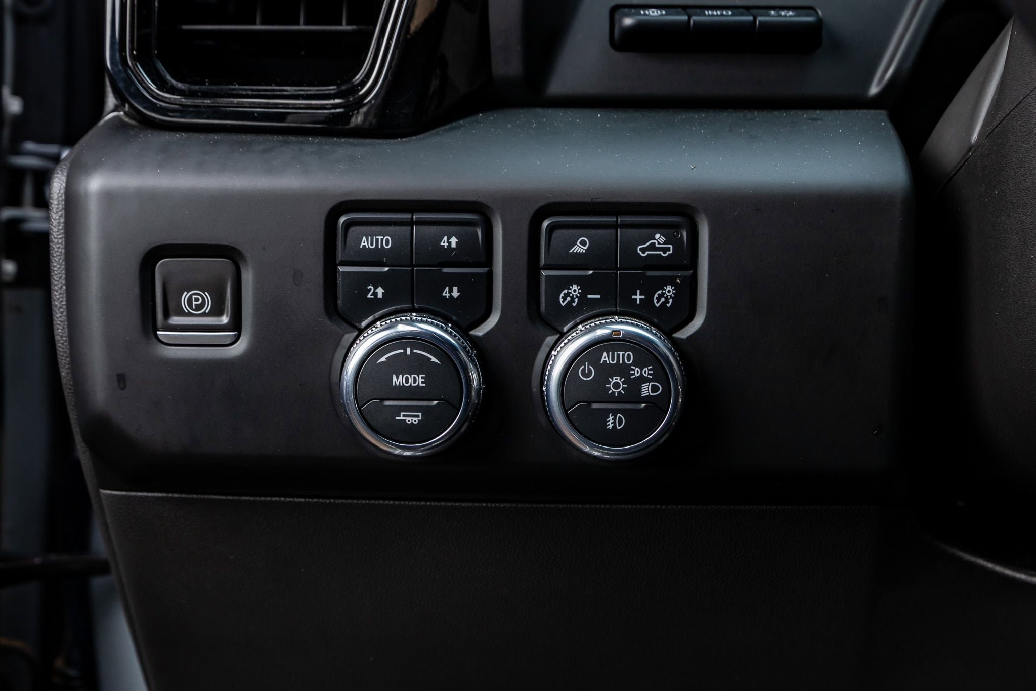 Used 2023 GMC Sierra 1500 AT4X AWD/4WD image 21